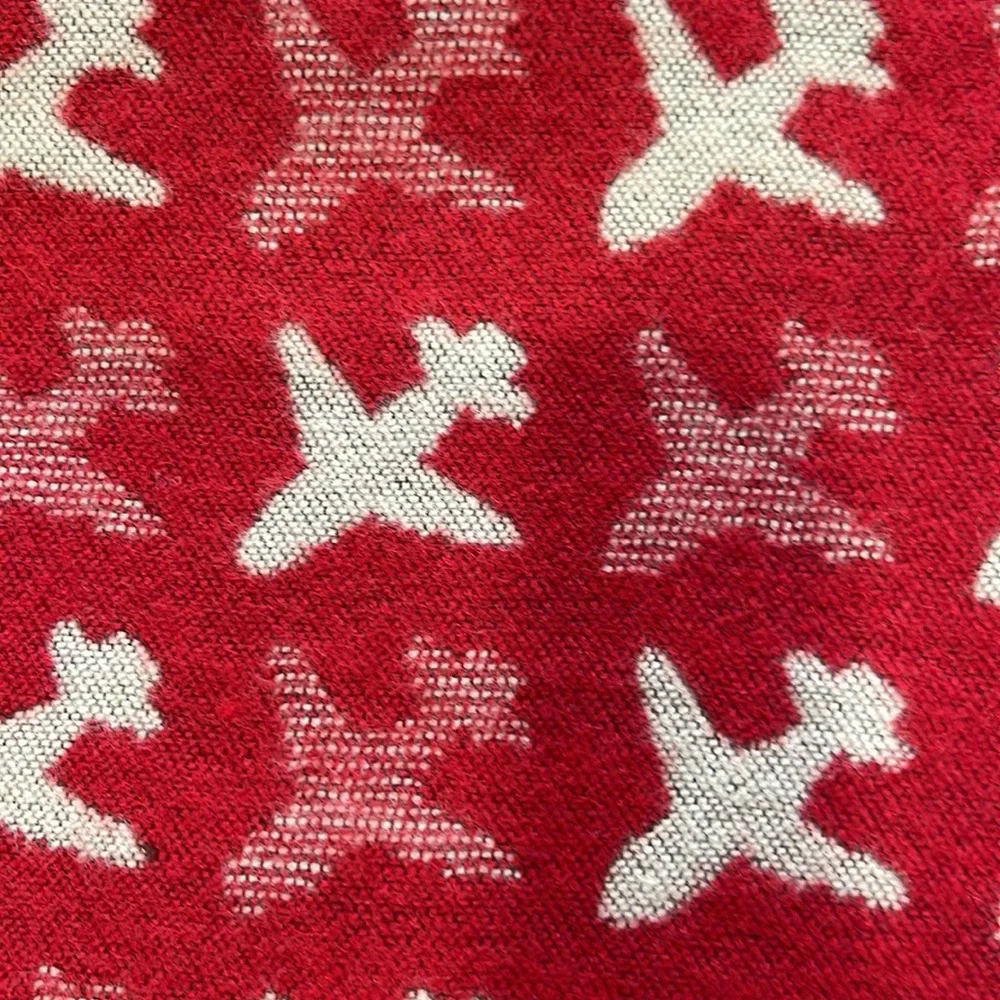 Oversized airplane scarf/wrap nwot - Picture 5 of 7